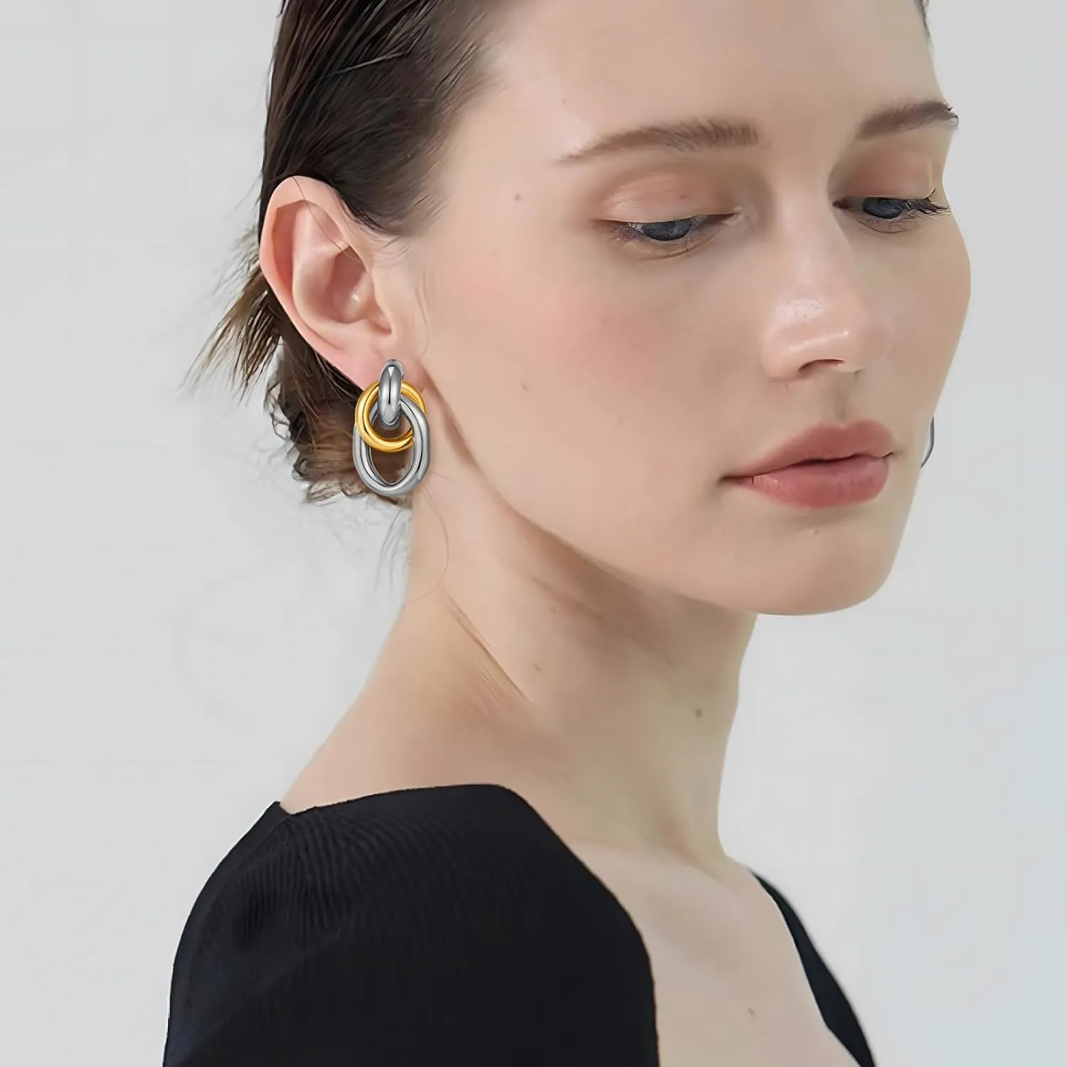 Gold Geometric Clip On Earrings for Women 18K Chunky Gold Knot Link Clip Earrings Trendy Jewelry